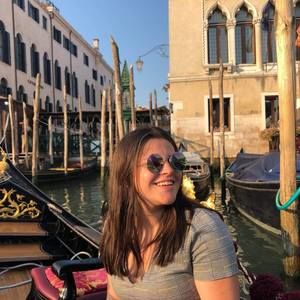 Meet your Posher, Lauriane